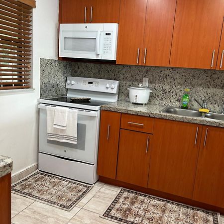 Beautiful Apartment With Very Elegant Colonial Decoration Tamiami Esterno foto