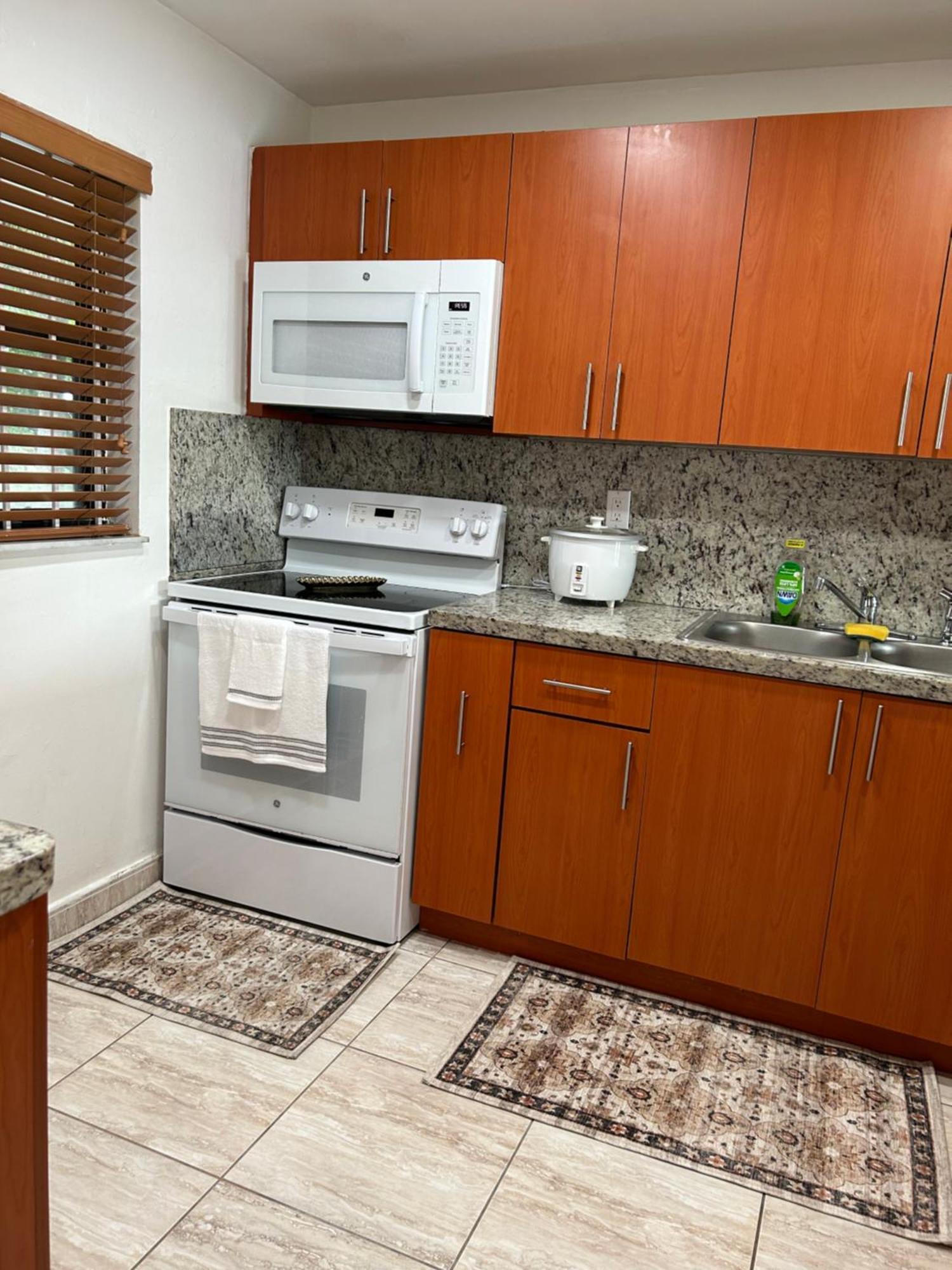 Beautiful Apartment With Very Elegant Colonial Decoration Tamiami Esterno foto