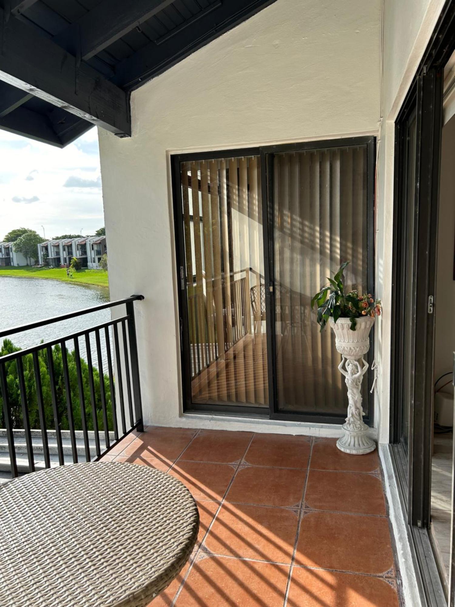 Beautiful Apartment With Very Elegant Colonial Decoration Tamiami Esterno foto